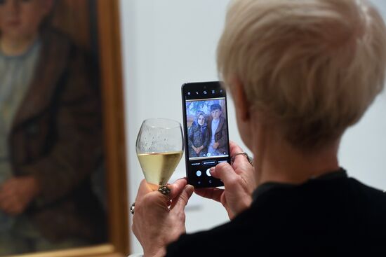 Sotheby's exhibition-auction