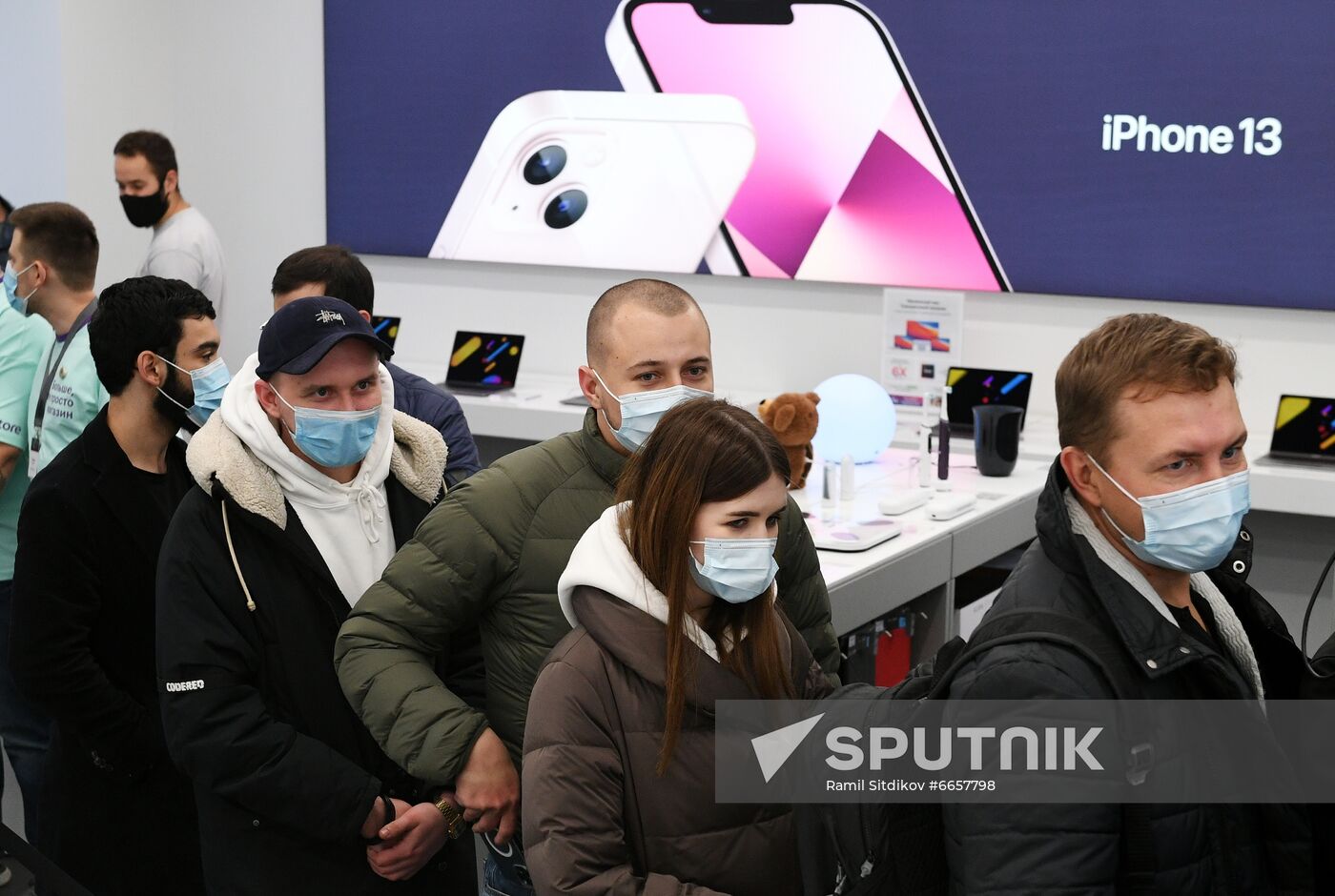 Russia Apple New iPhone