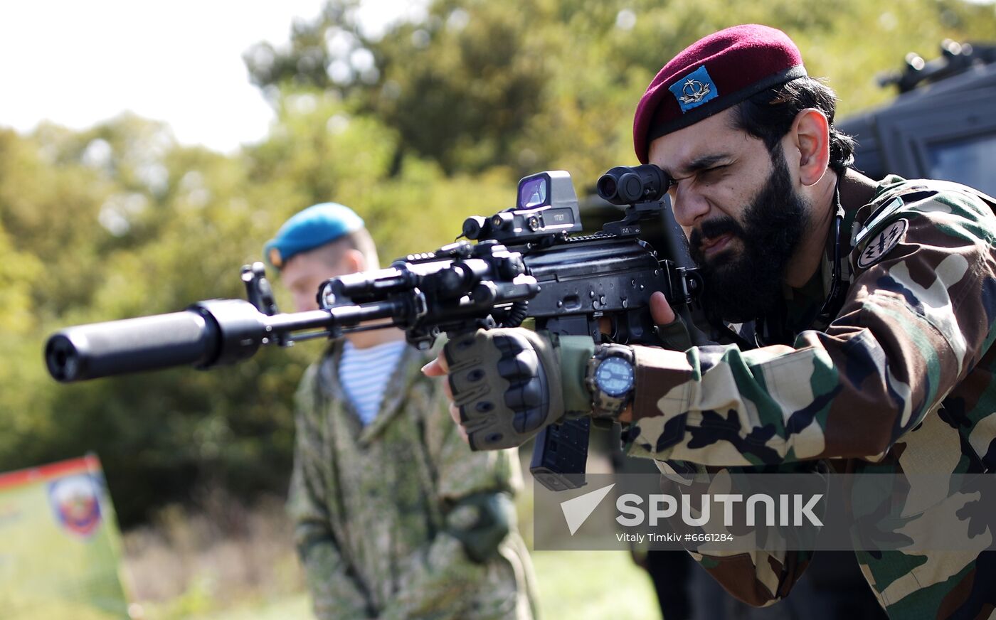 Russia's and Pakistan's servicemen take part in anti-terrorist training as part of the Druzhba-2021 Russian-Pakistani joint military drills at a shooting range near the village of Molkino, in the Krasnodar region, Russia. Location: Russia, Krasnodar region. Author: Vitaly Timkiv/Sputnik. Russia Pakistan Anti-Terrorist Exercises