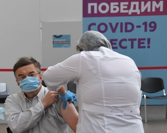 Russia Coronavirus Vaccination