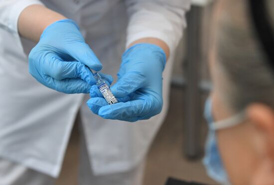 Russia Coronavirus Vaccination