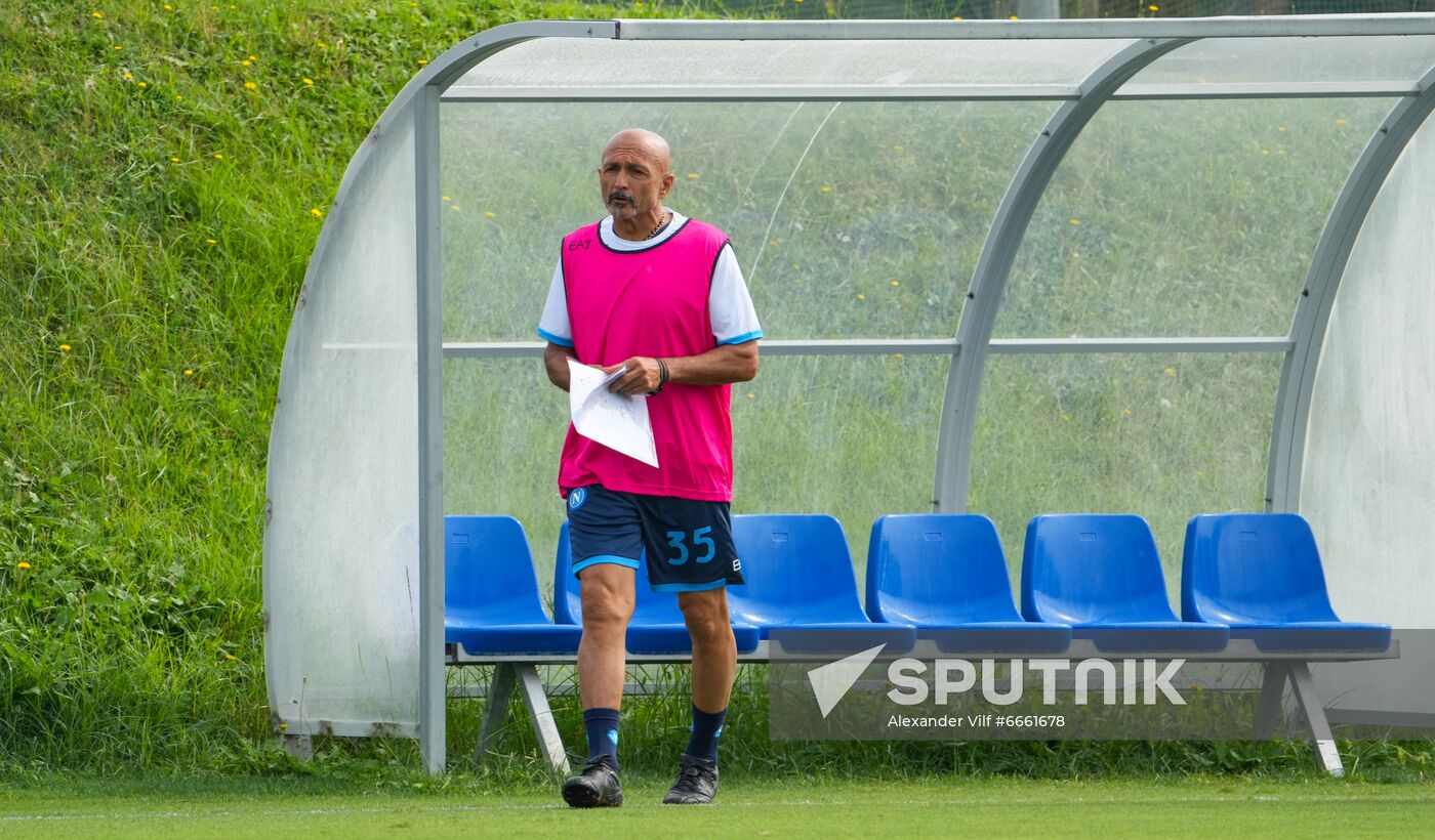 Italy Soccer Europa League Napoli Training