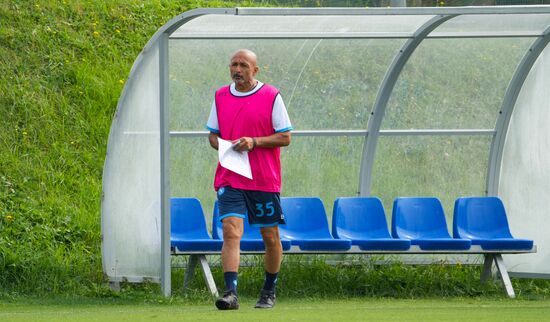 Italy Soccer Europa League Napoli Training