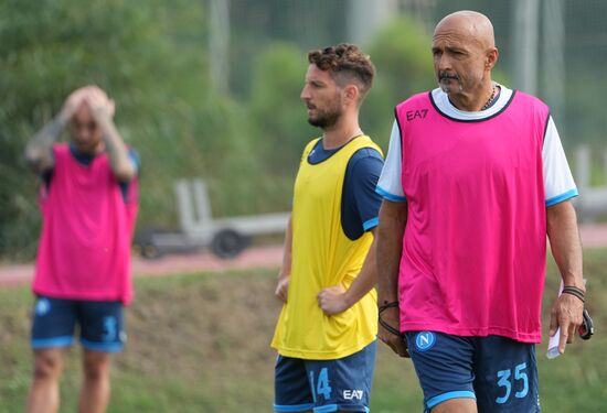 Italy Soccer Europa League Napoli Training