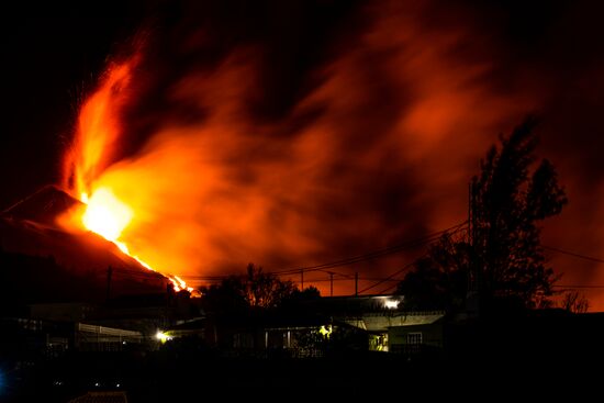 Spain Volcano Eruption