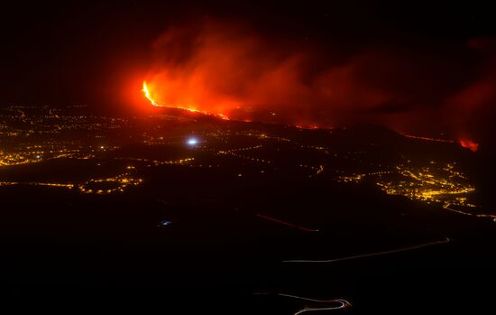 Spain Volcano Eruption