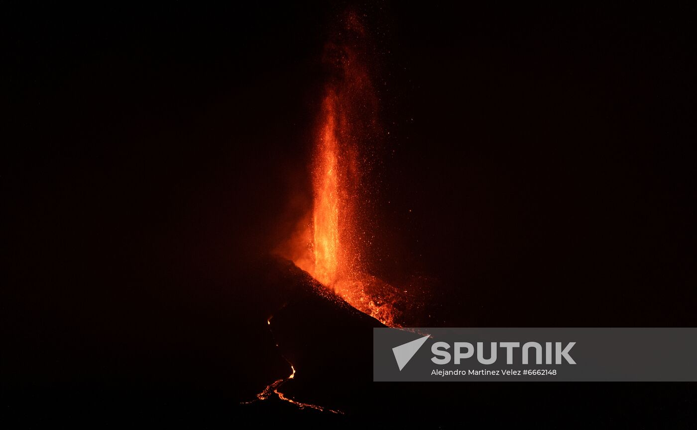 Spain Volcano Eruption