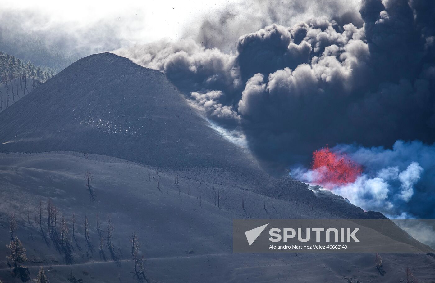 Spain Volcano Eruption