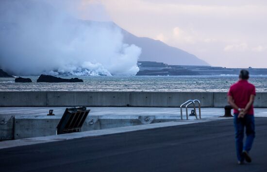 Spain Volcano Eruption