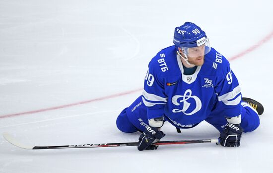 Russia Ice Hockey Kontinental League Dynamo - Barys