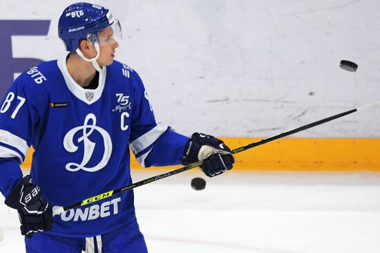 Russia Ice Hockey Kontinental League Dynamo - Severstal