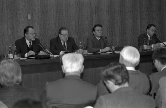 News conference on Western media reports about political prisoners in Soviet Union