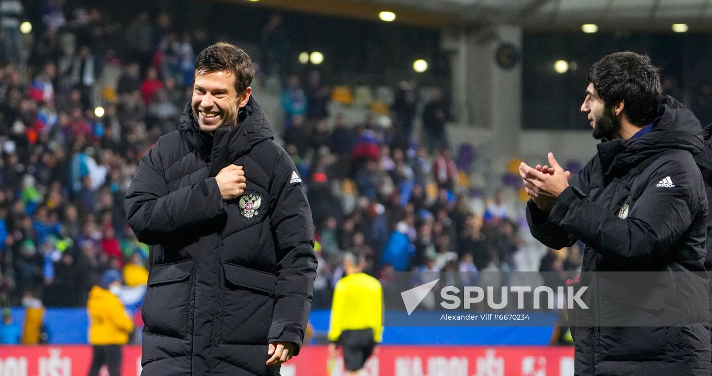 Slovenia Soccer 2022 World Cup Qualifiers Slovenia - Russia