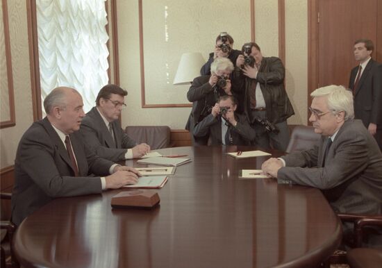 Andrei Lukanov visits USSR
