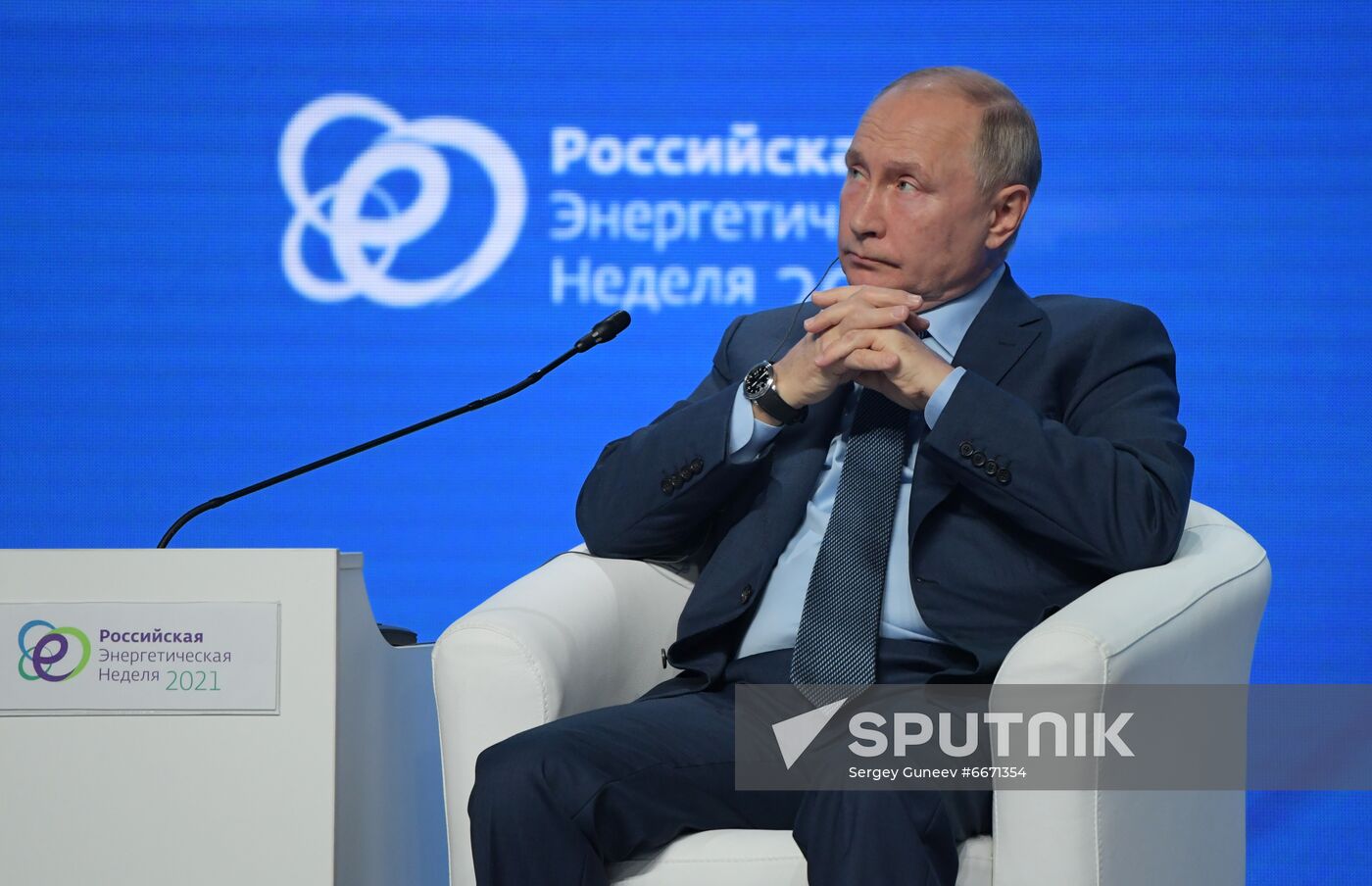 Russia Putin Russian Energy Week