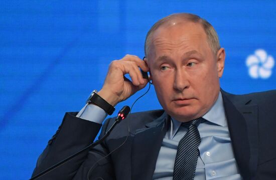Russia Putin Russian Energy Week