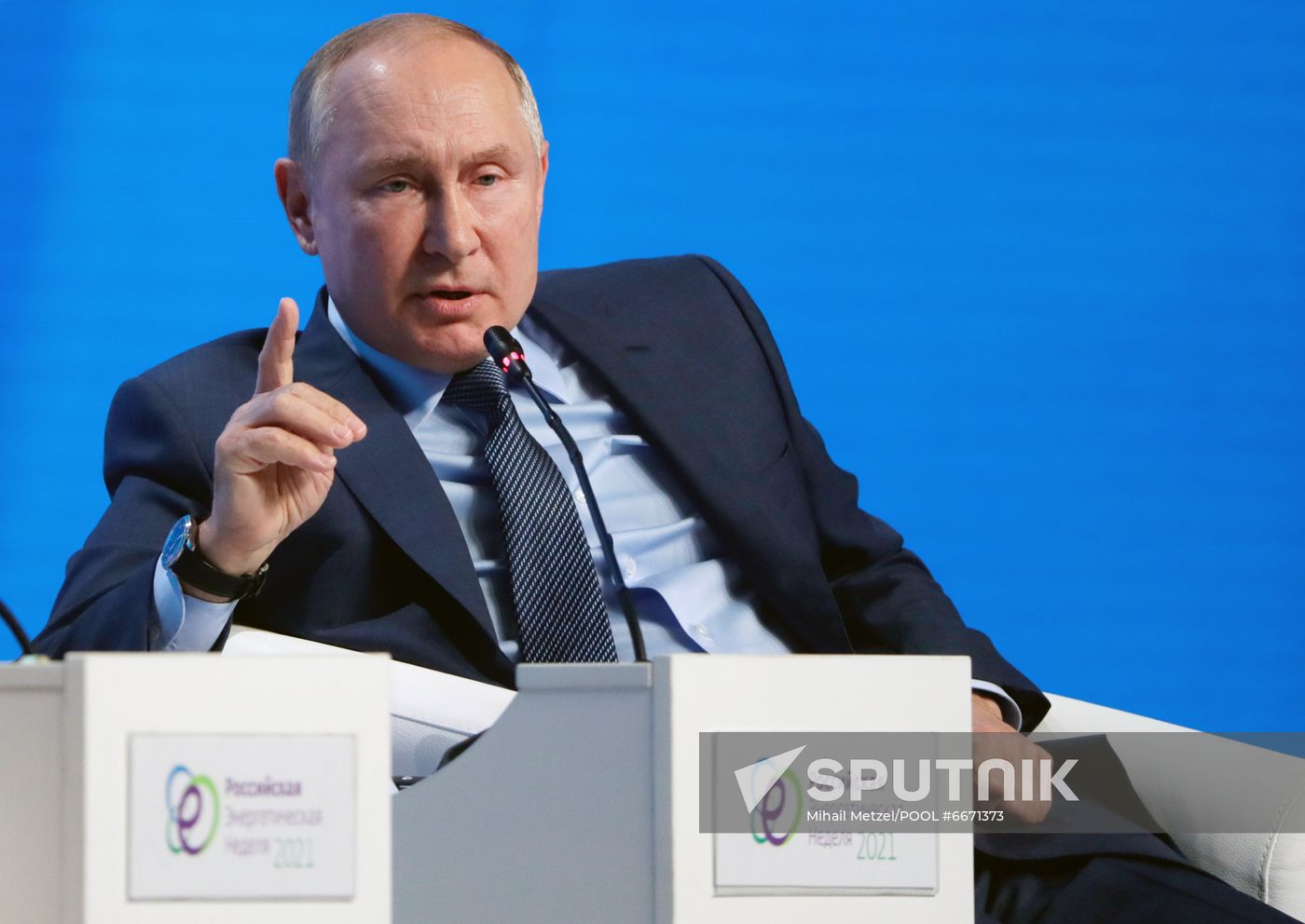Russia Putin Russian Energy Week