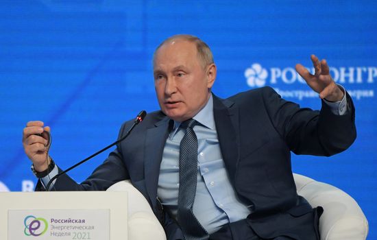 Russia Putin Russian Energy Week