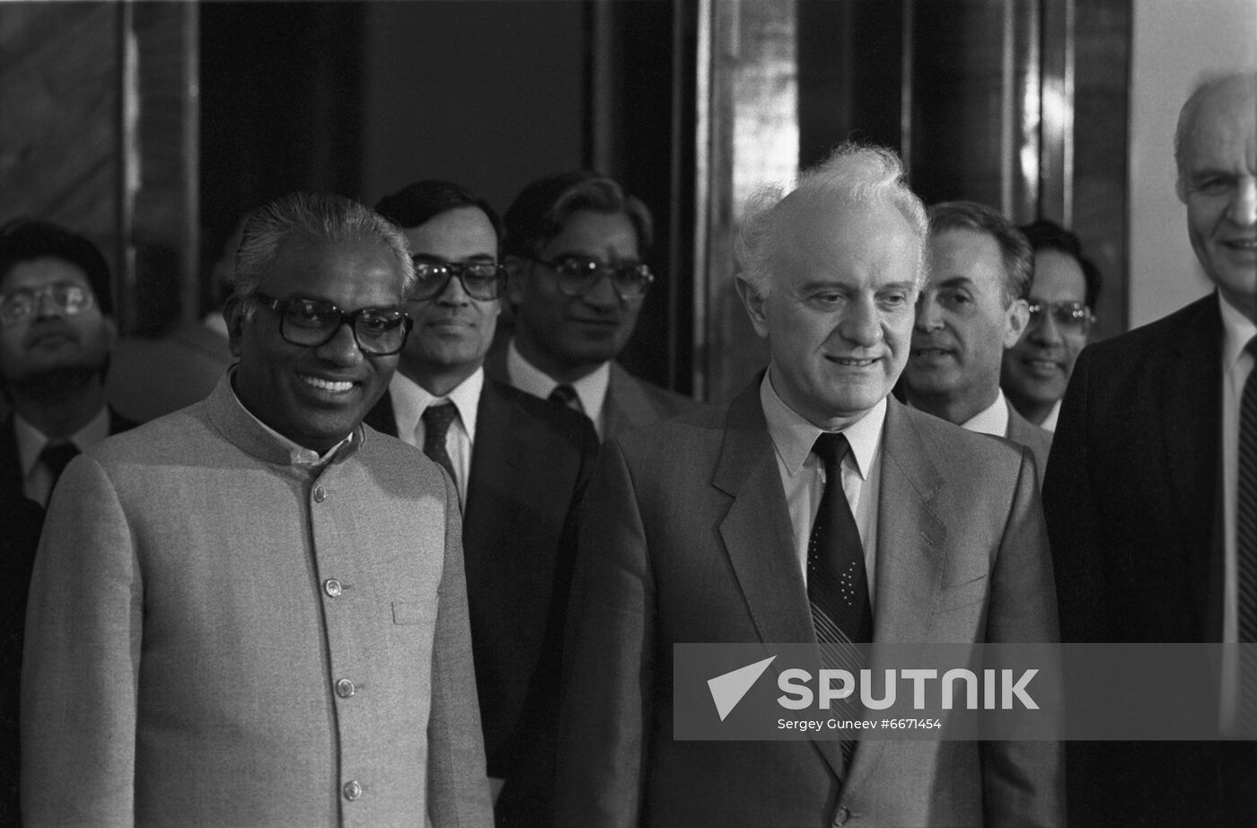 Indian delegation visits Soviet Union