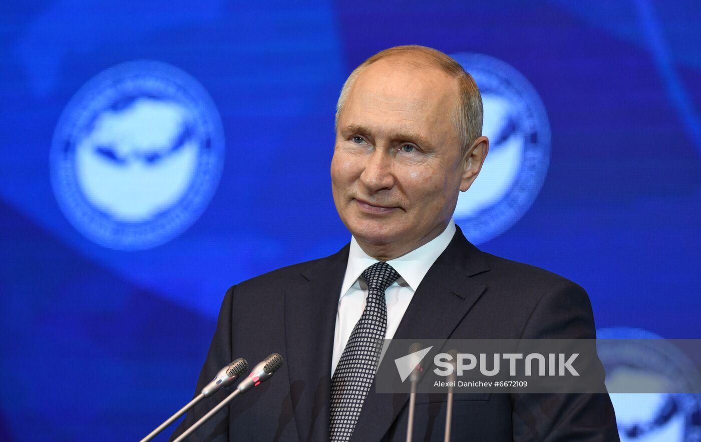 Russia Putin Northwestern Federal District