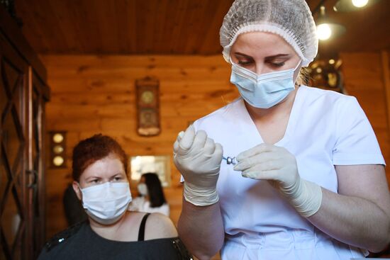 Russia Coronavirus Vaccination