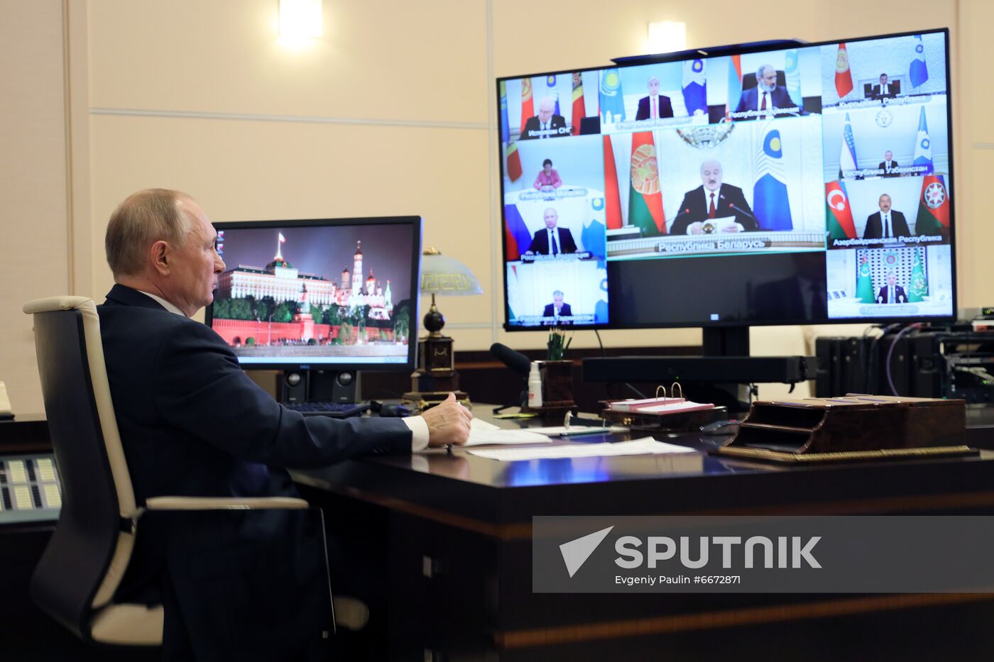 Russia Putin CIS Heads