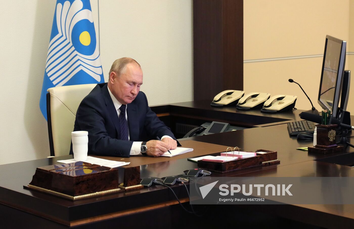 Russia Putin CIS Heads