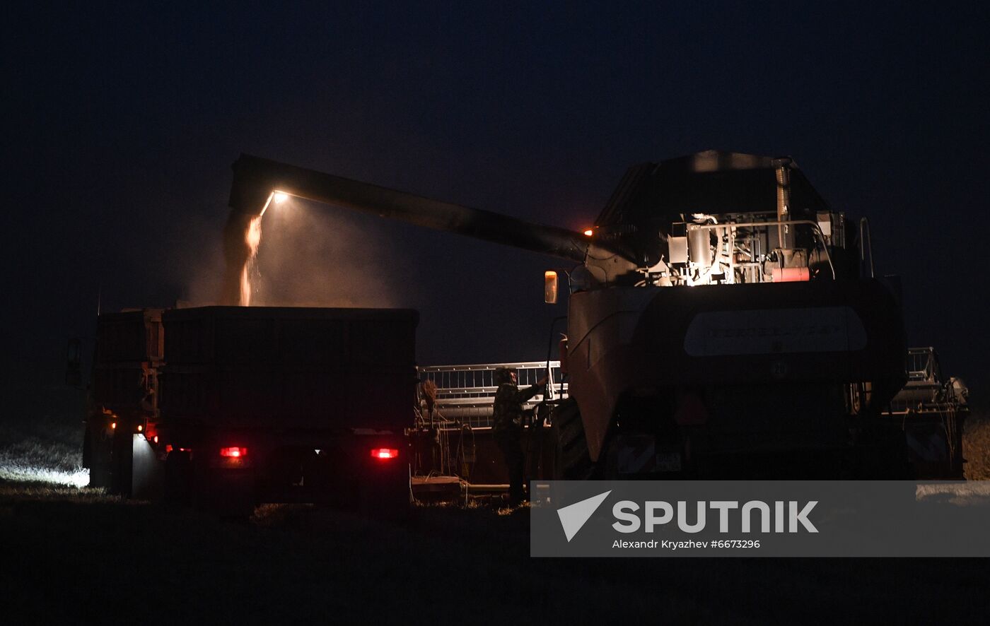 Russia Agriculture Harvesting