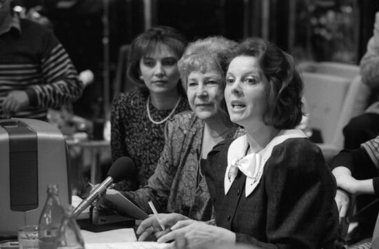 Daughters and Mothers TV competition show