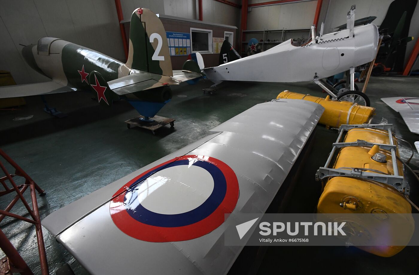 Avialift Vladivostok Co. restores aircraft