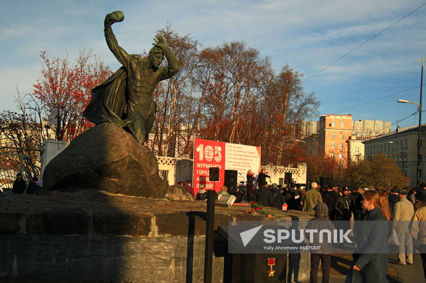 Monument to Hero of Soviet Union Anatoly Bredov in Murmansk