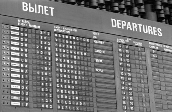 Resumption of regular air traffic between USSR and USA