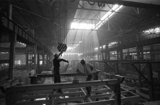 Khartsyzsk pipe mill