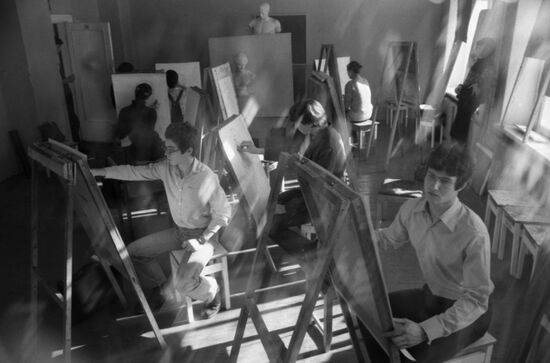 Abramtsevo art and industrial college