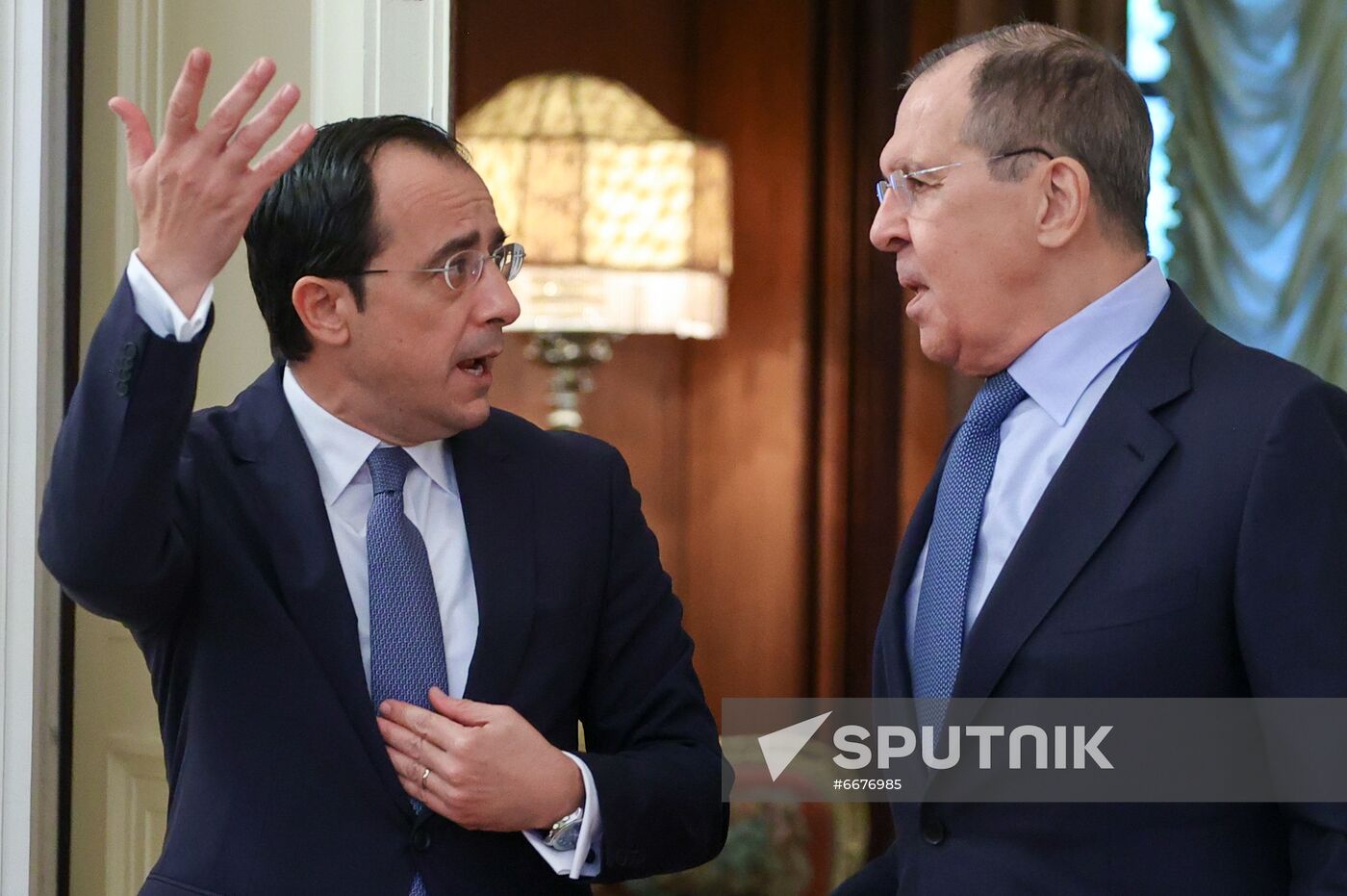 Russia Cyprus