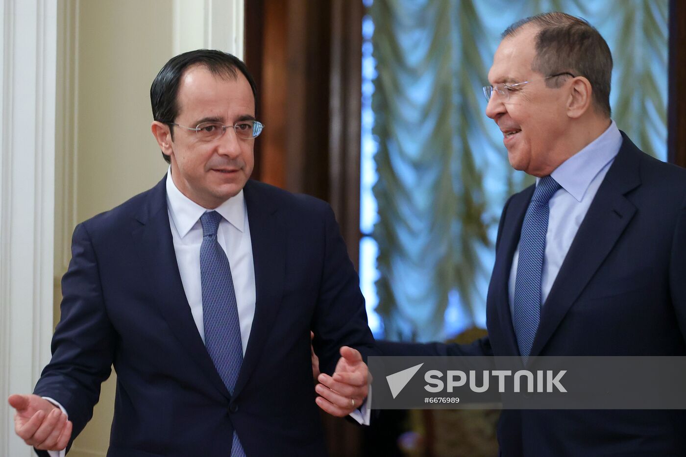 Russia Cyprus