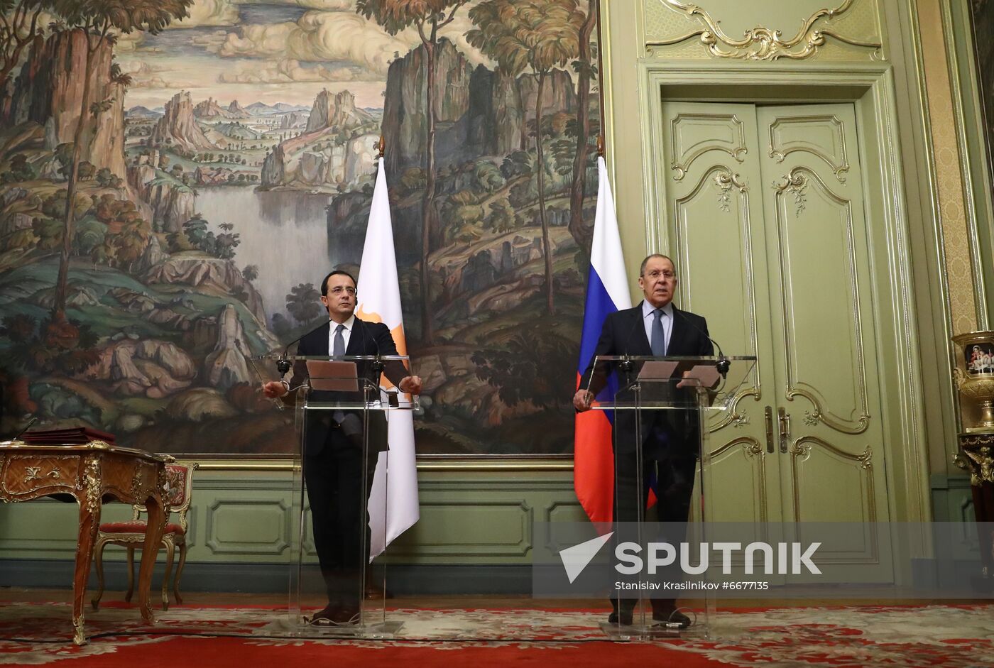 Russia Cyprus