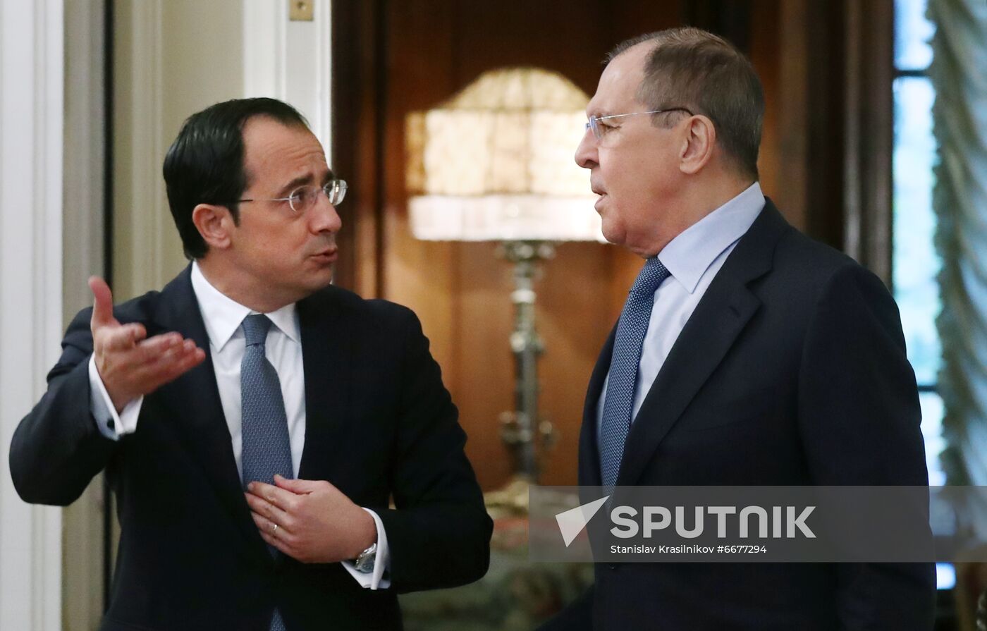 Russia Cyprus