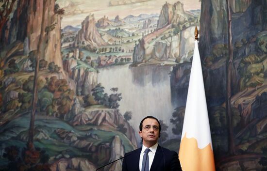 Russia Cyprus