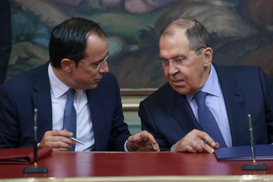 Russia Cyprus