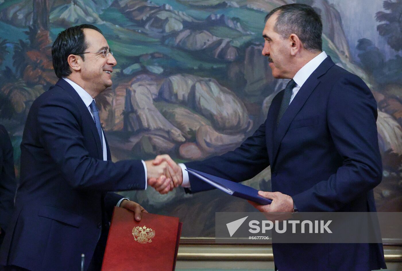 Russia Cyprus