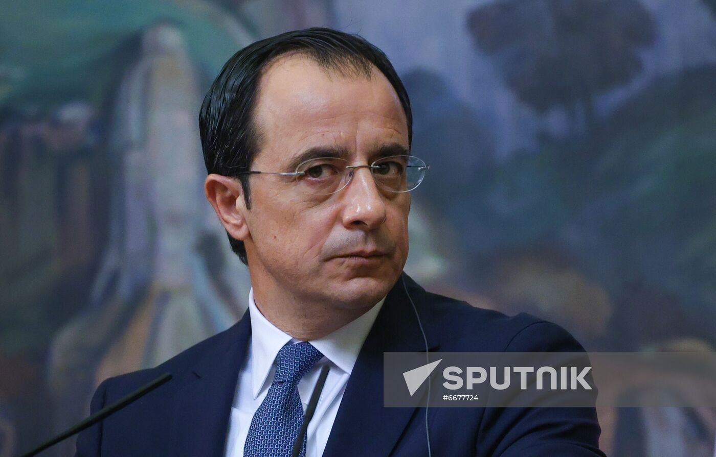 Russia Cyprus