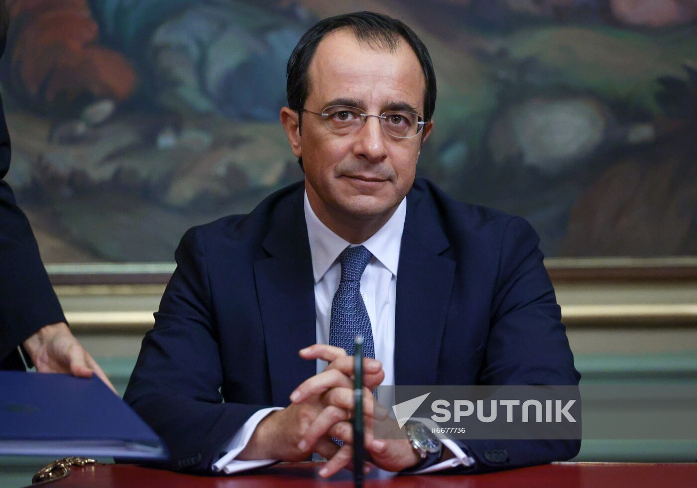 Russia Cyprus