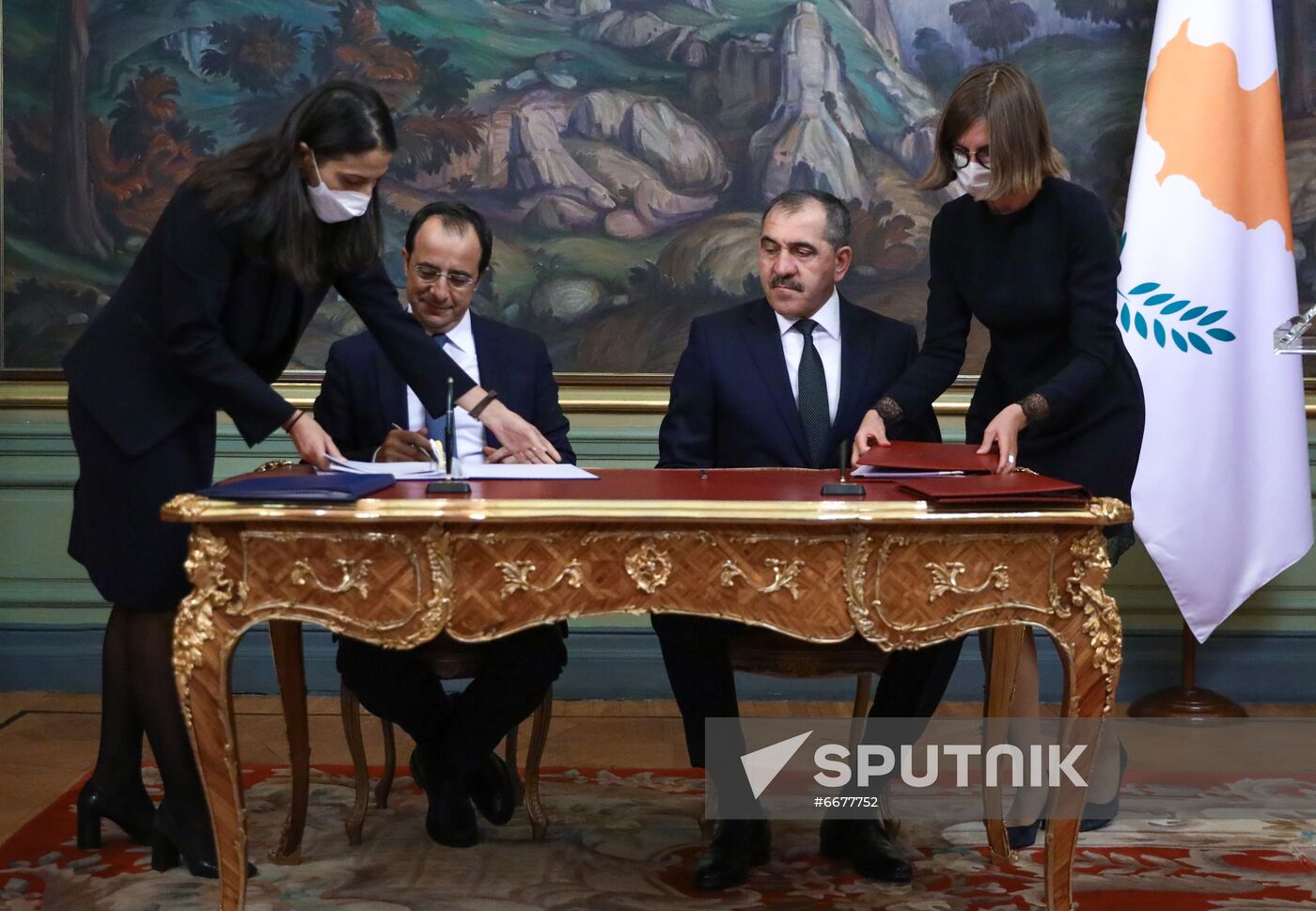 Russia Cyprus