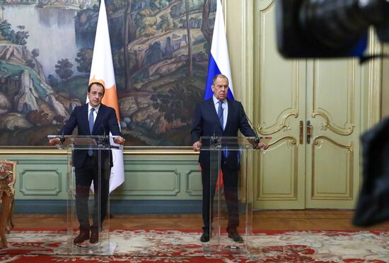 Russia Cyprus