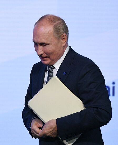 Russia Putin Valdai Discussion Club