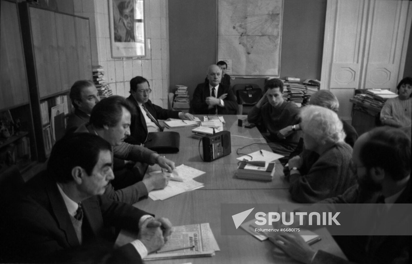 Roundtable meeting on expanding links between USSR and Latin America