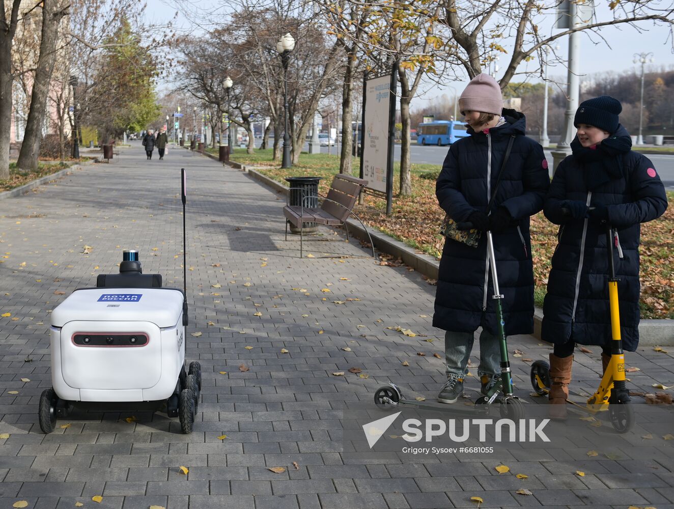 Russia Post Robot Delivery