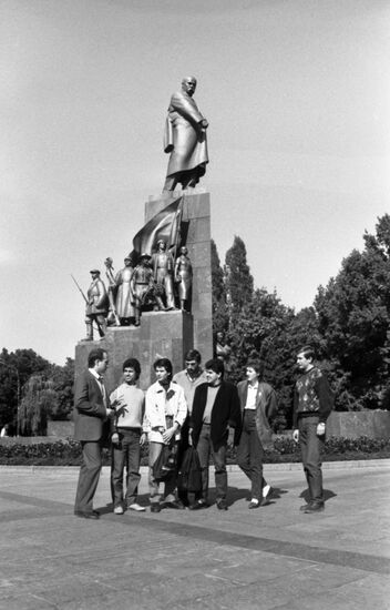 Peruvian students at Kharkov Civil Engineering Institute