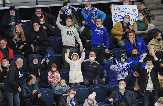 Russia Ice Hockey Kontinental League Dynamo - Lokomotiv
